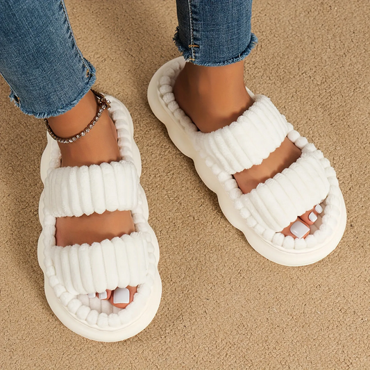 DREAMCLOUD Slippers